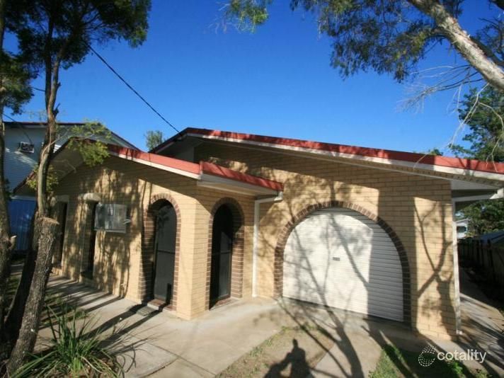 33 Logan St, North Booval, QLD 4304