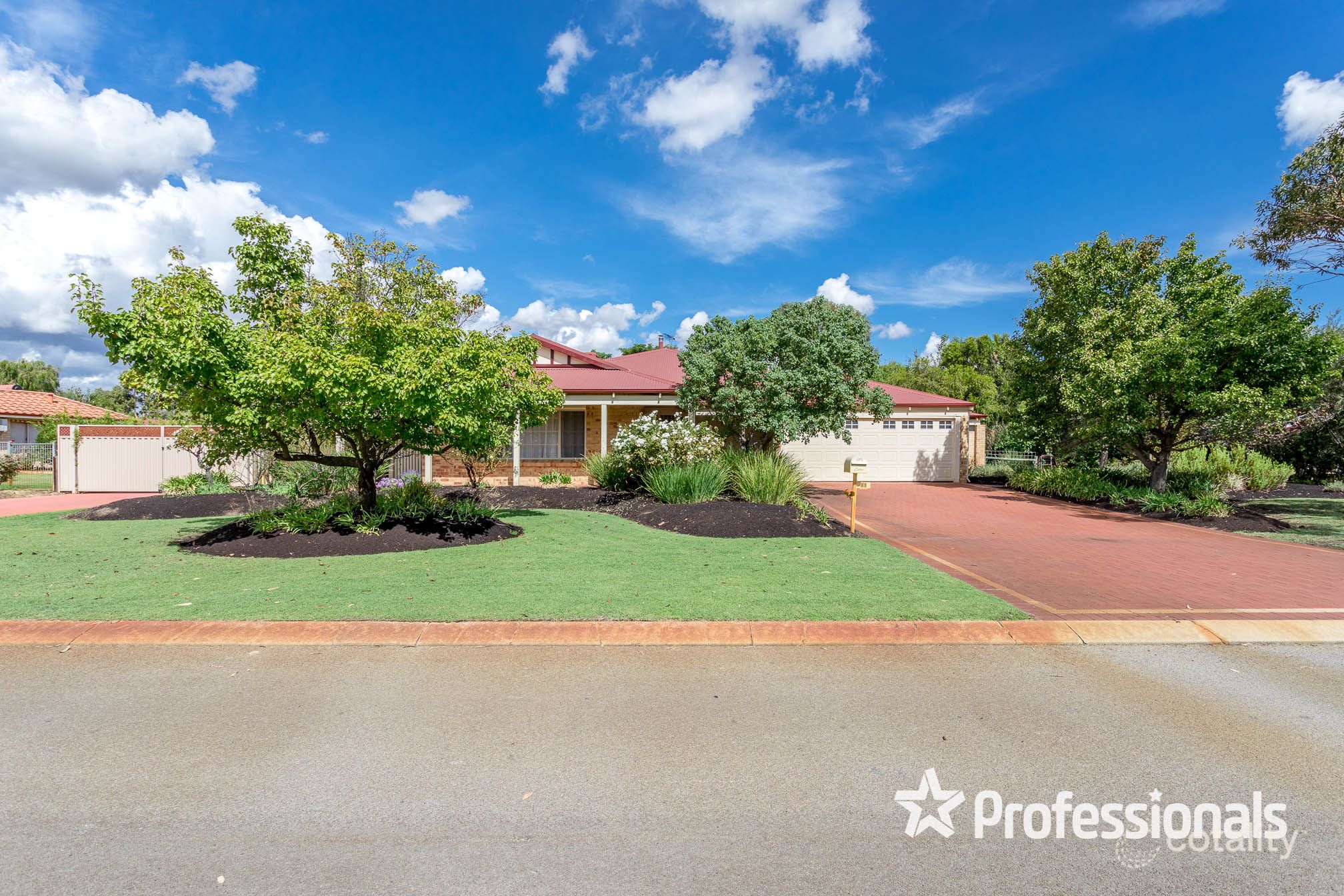 11 Hilarion Elb, Hilbert, WA 6112