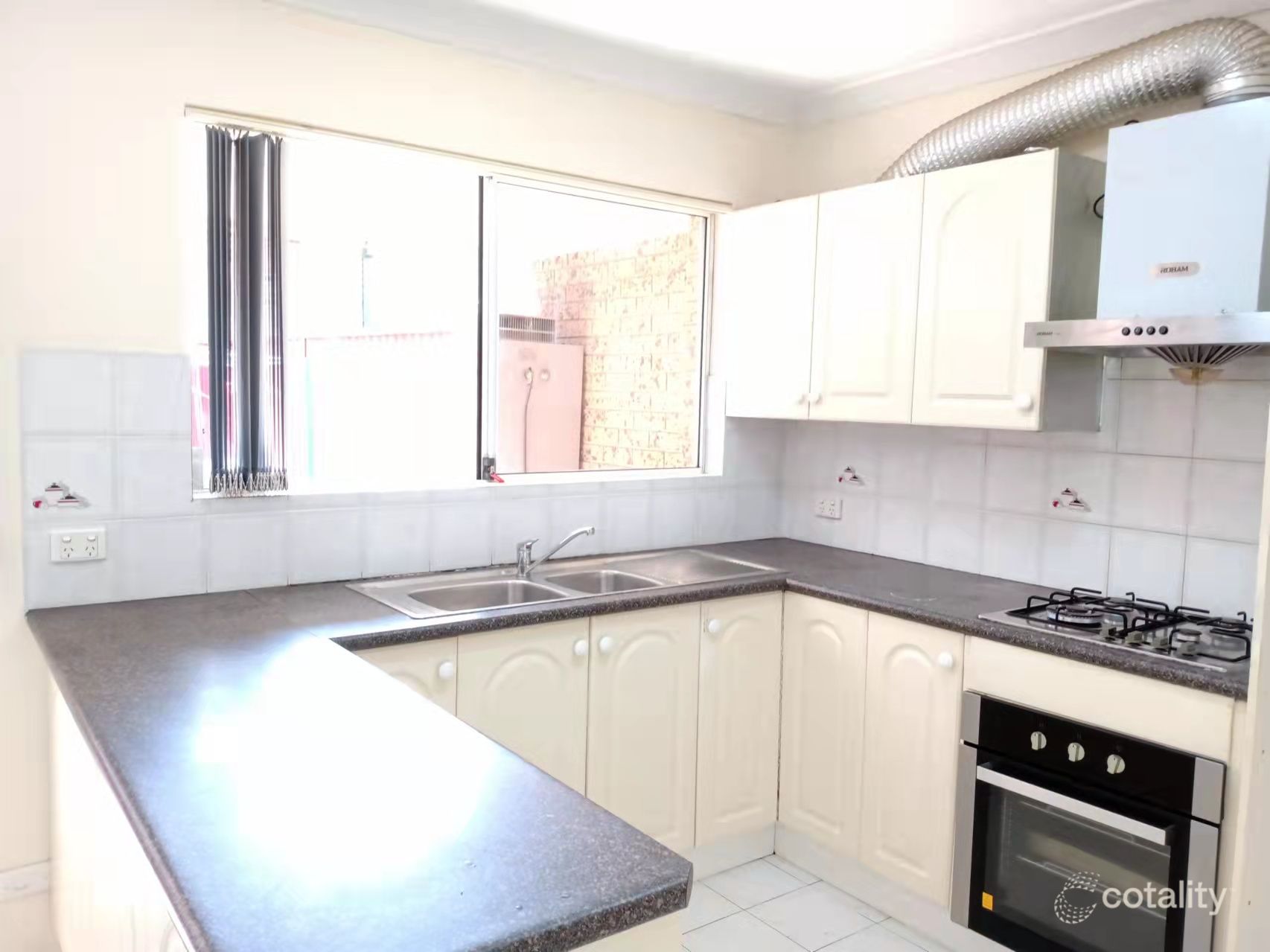 1 Bassett St, Hurstville, NSW 2220