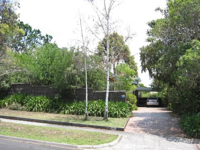 142 Hill Rd, Balwyn North, VIC 3104