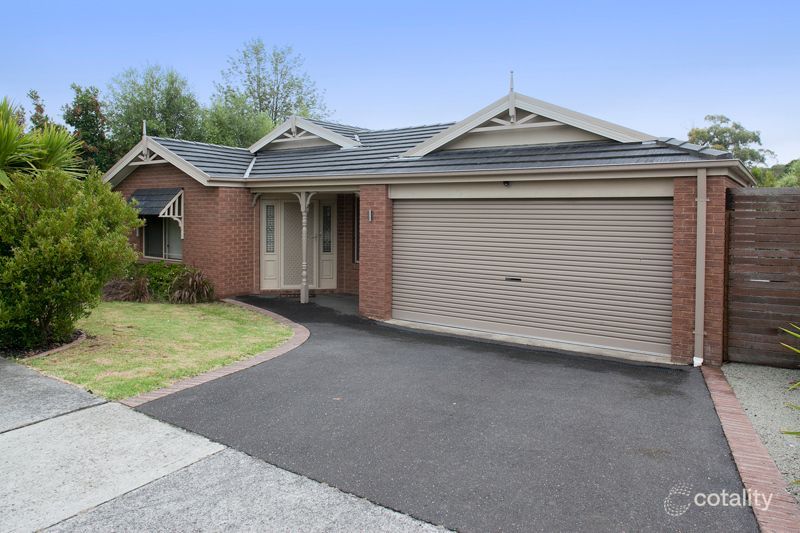 90 Huntingtower Cres, Langwarrin, VIC 3910