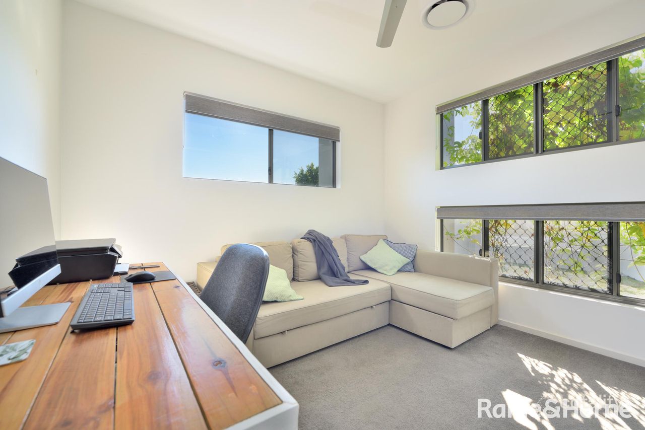 30 Peter Corones Dr, Kirkwood, QLD 4680