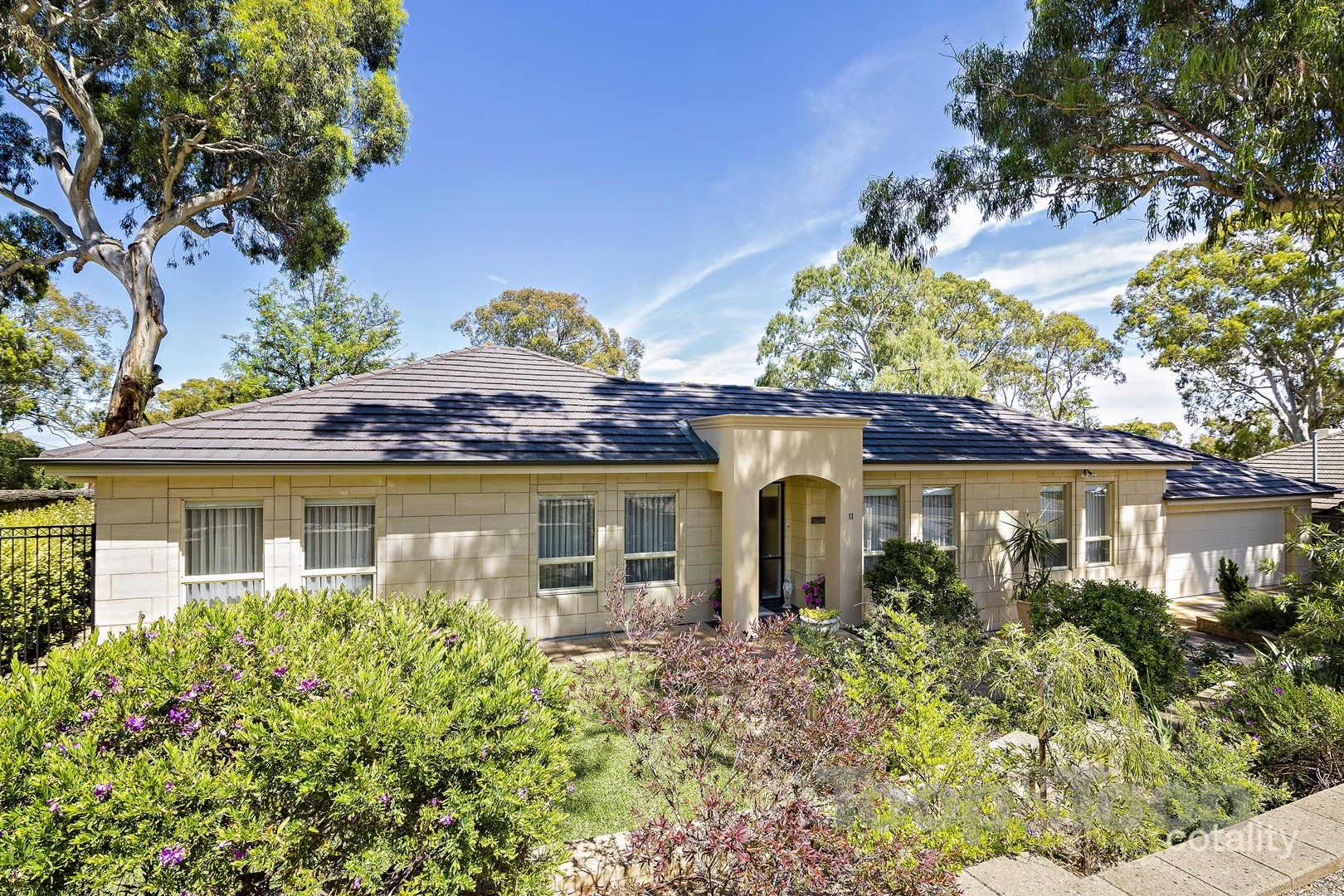 11 Mingara Ave, Stonyfell, SA 5066