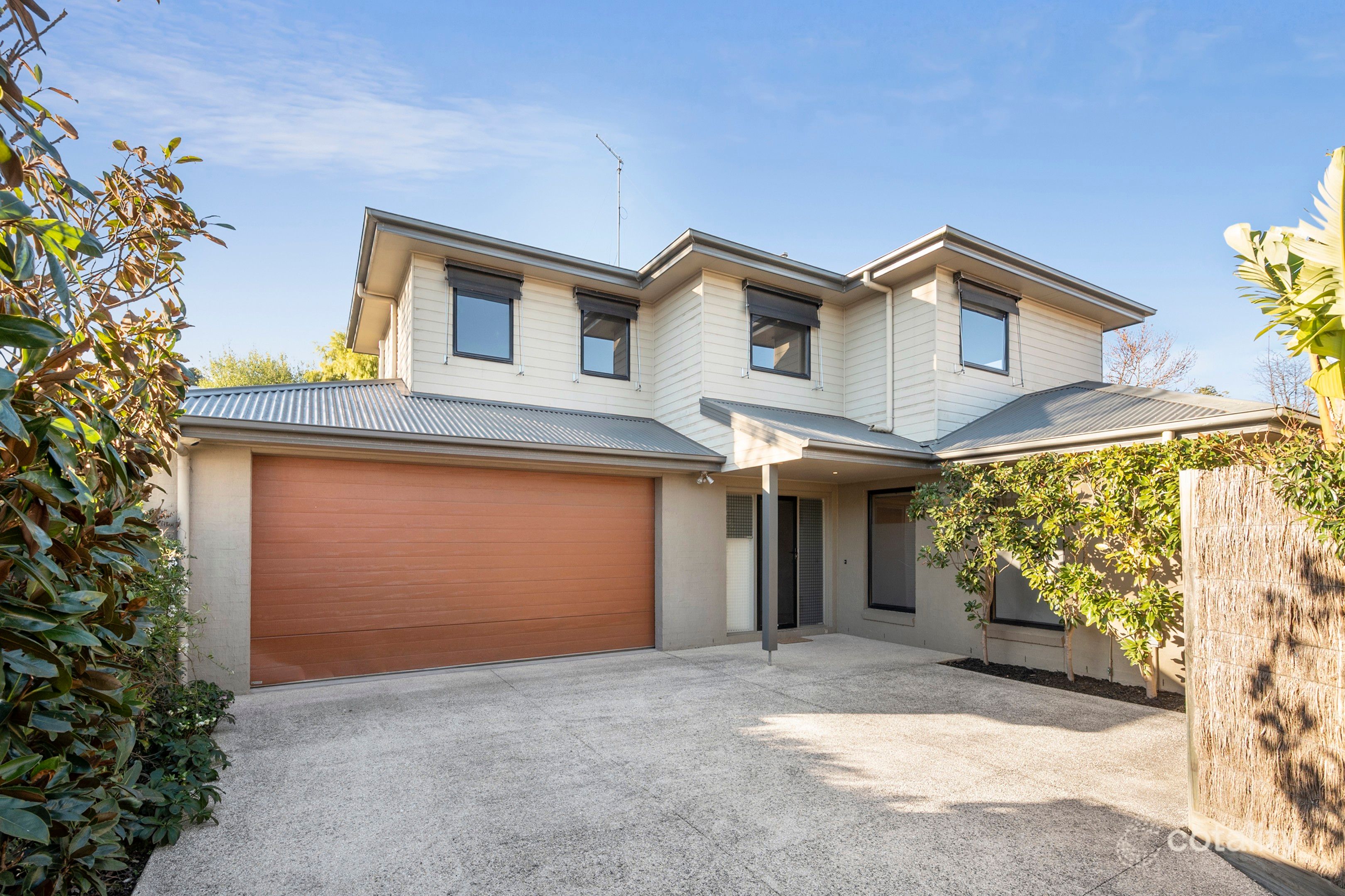 2/26 Grant St, Newtown, VIC 3220