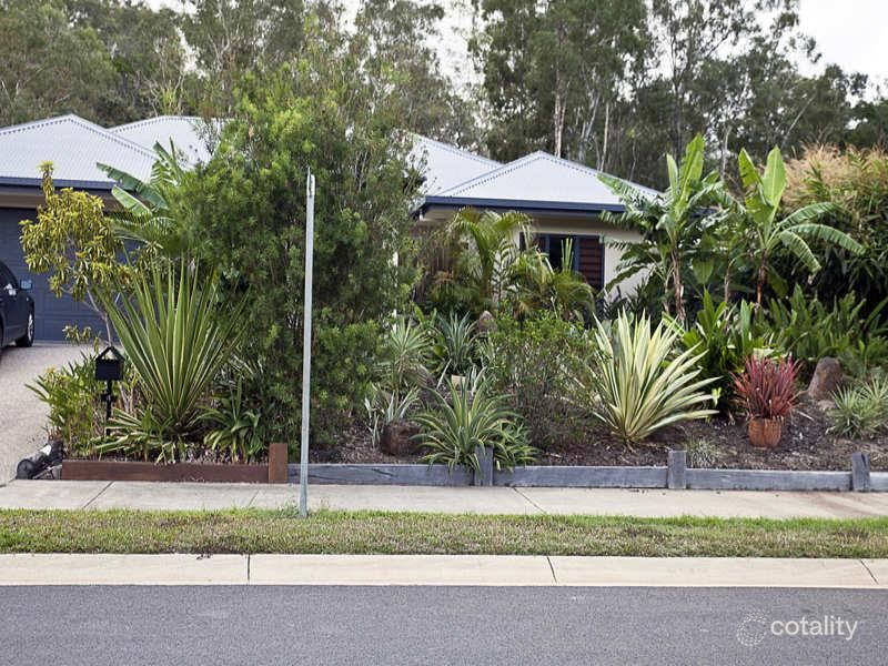 4 Weld Cres, Smithfield, QLD 4878