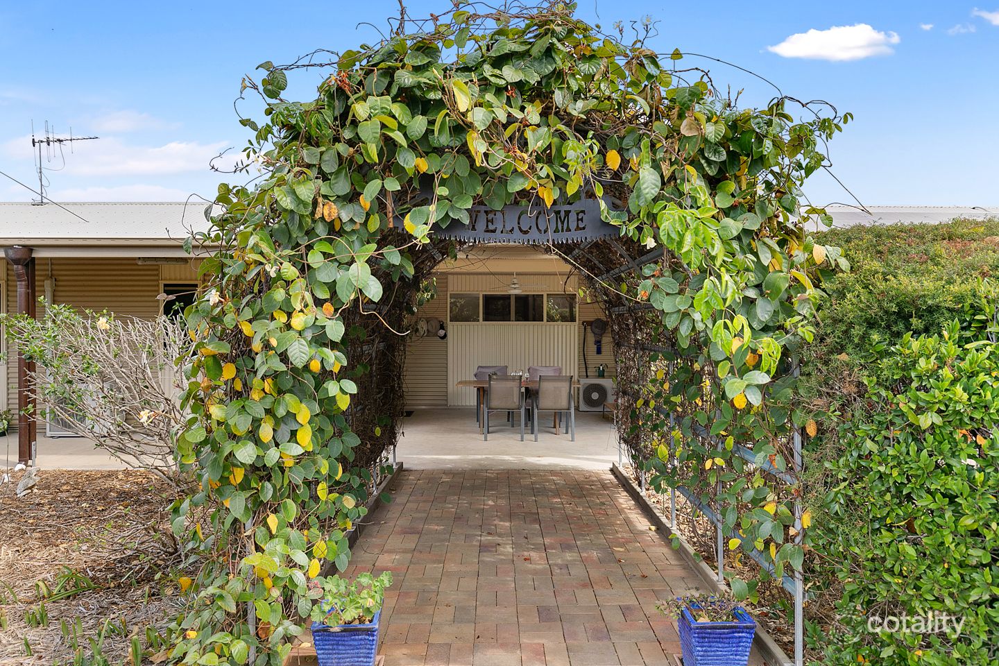 61 Harrison Rd, Mungar, QLD 4650