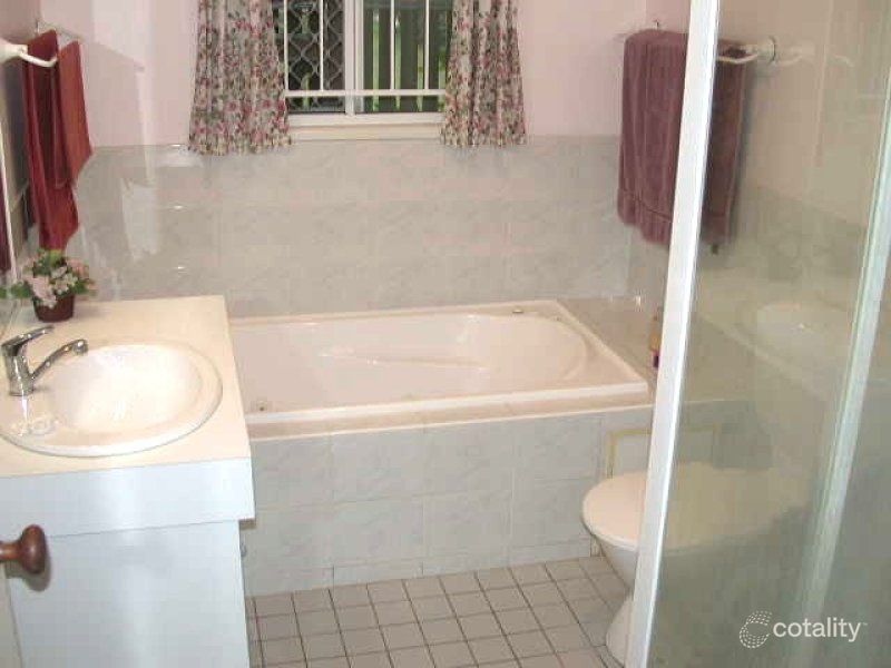 102 Vale St, Moorooka, QLD 4105