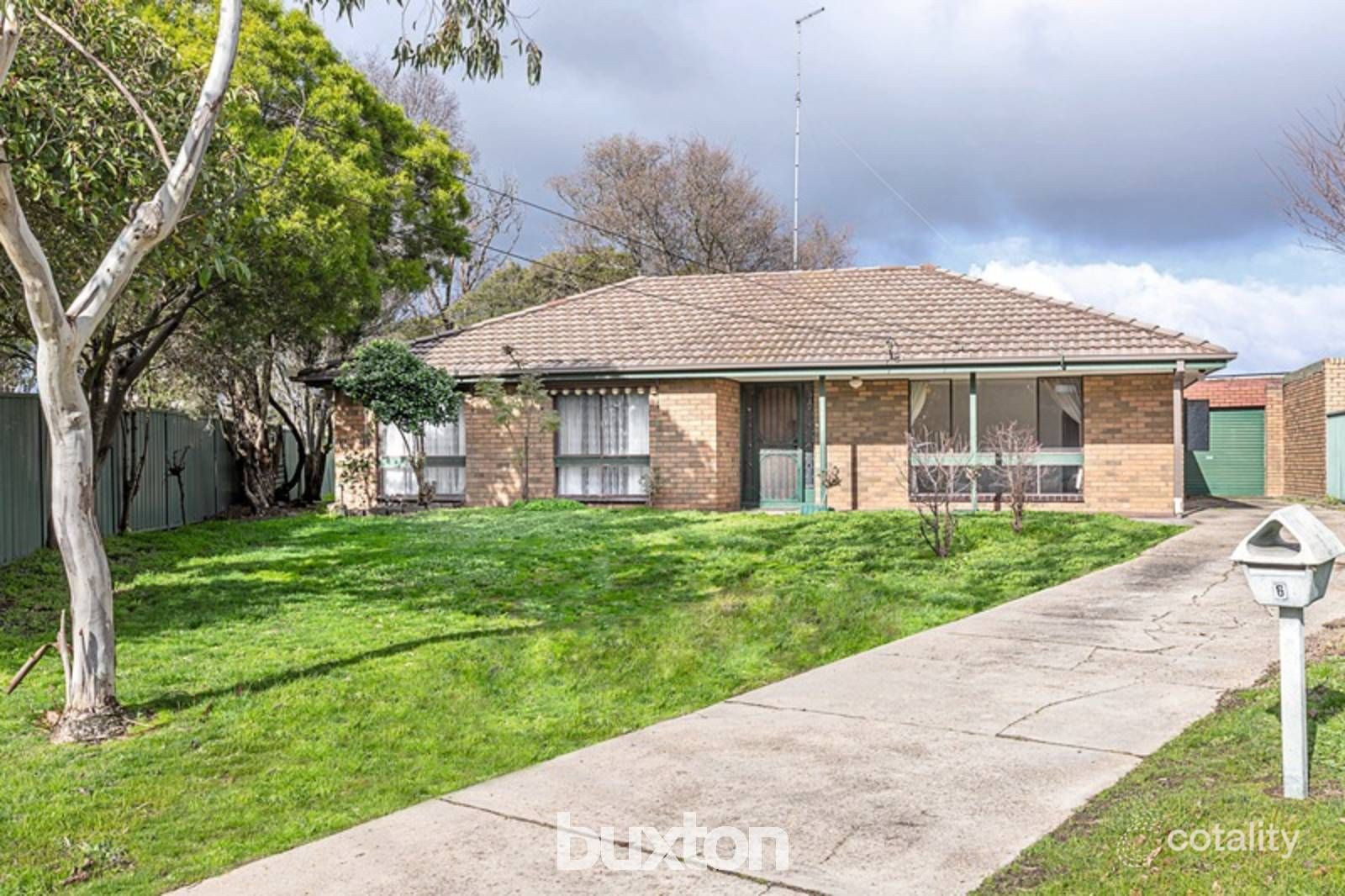 6 Forest Ct, Wendouree, VIC 3355