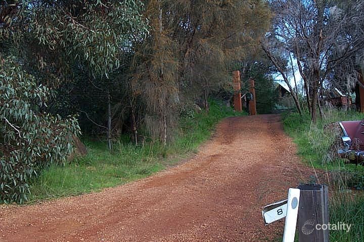 8 Musgrove Cres, Boya, WA 6056