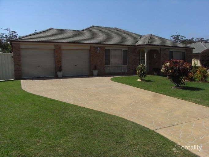 9 Woolabar Dr, Broulee, NSW 2537