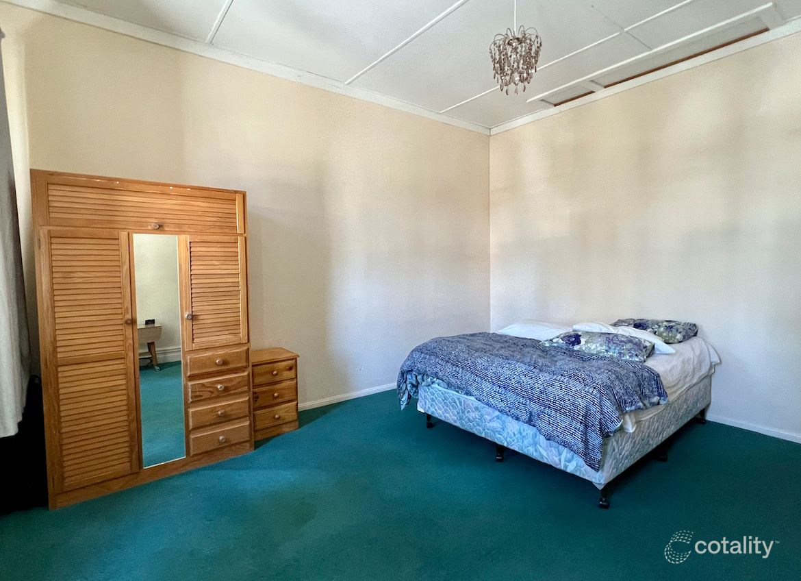 181 Boorowa St, Young, NSW 2594