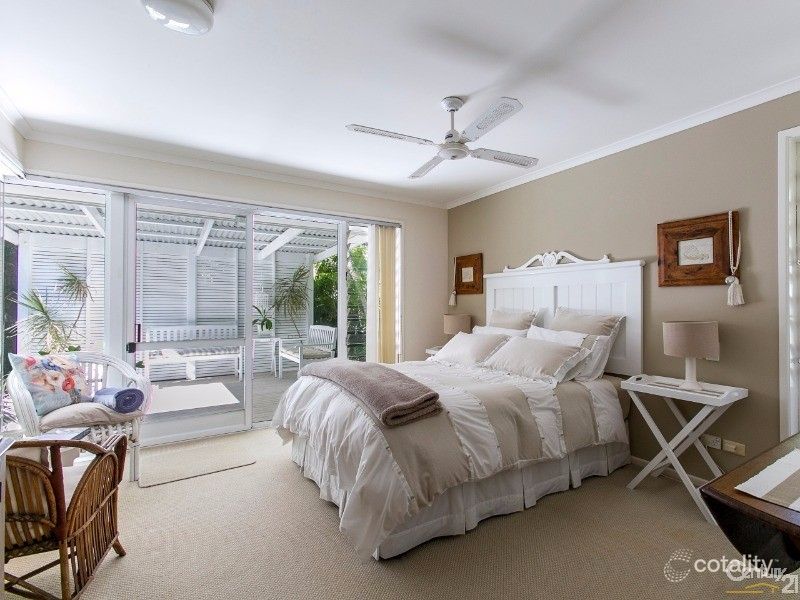 12 Daybreak Ct, Castaways Beach, QLD 4567