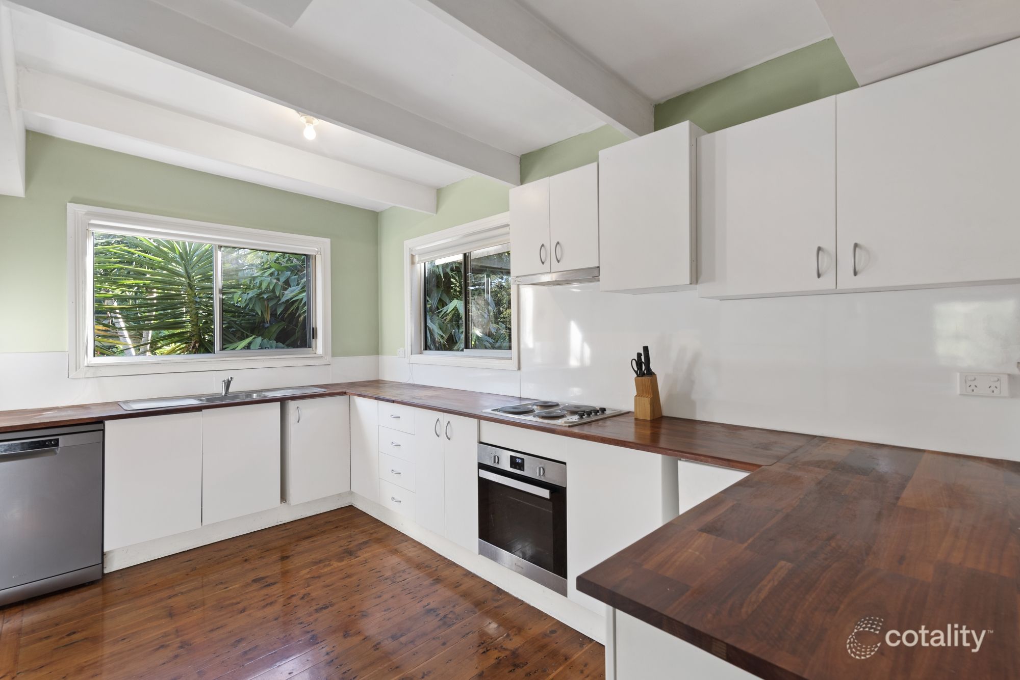 53 Carolina Park Rd, Avoca Beach, NSW 2251