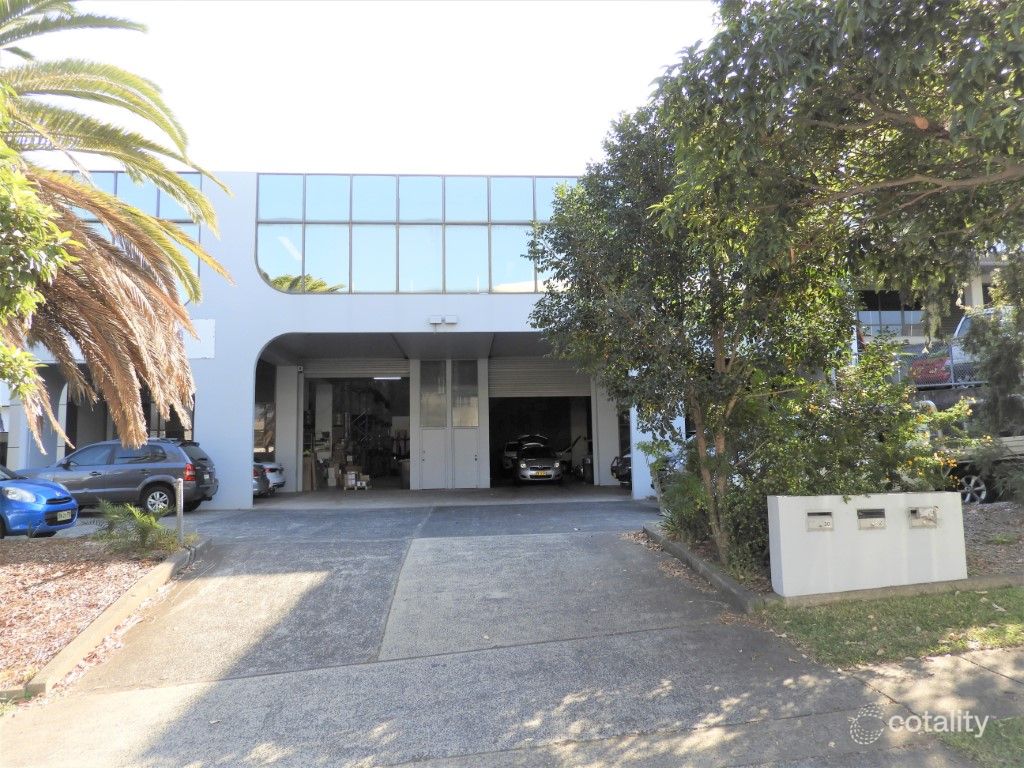 2/30-32 Roger St, Brookvale, NSW 2100