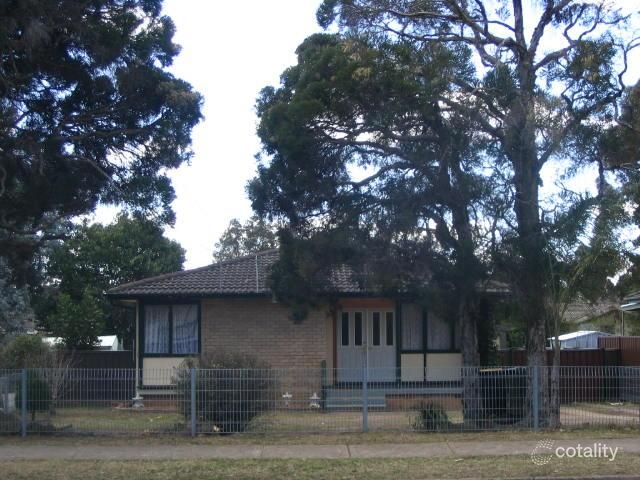 33 Copeland Rd, Lethbridge Park, NSW 2770