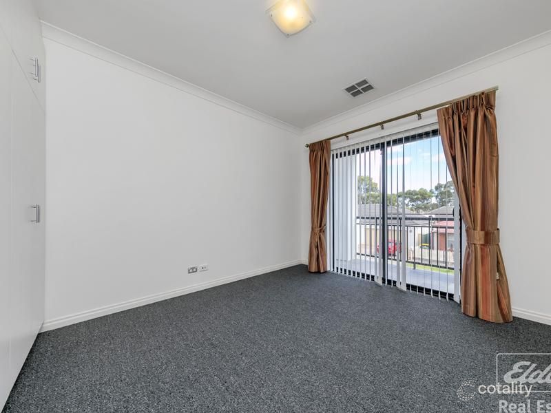 28 Windermere Cres, Mawson Lakes, SA 5095