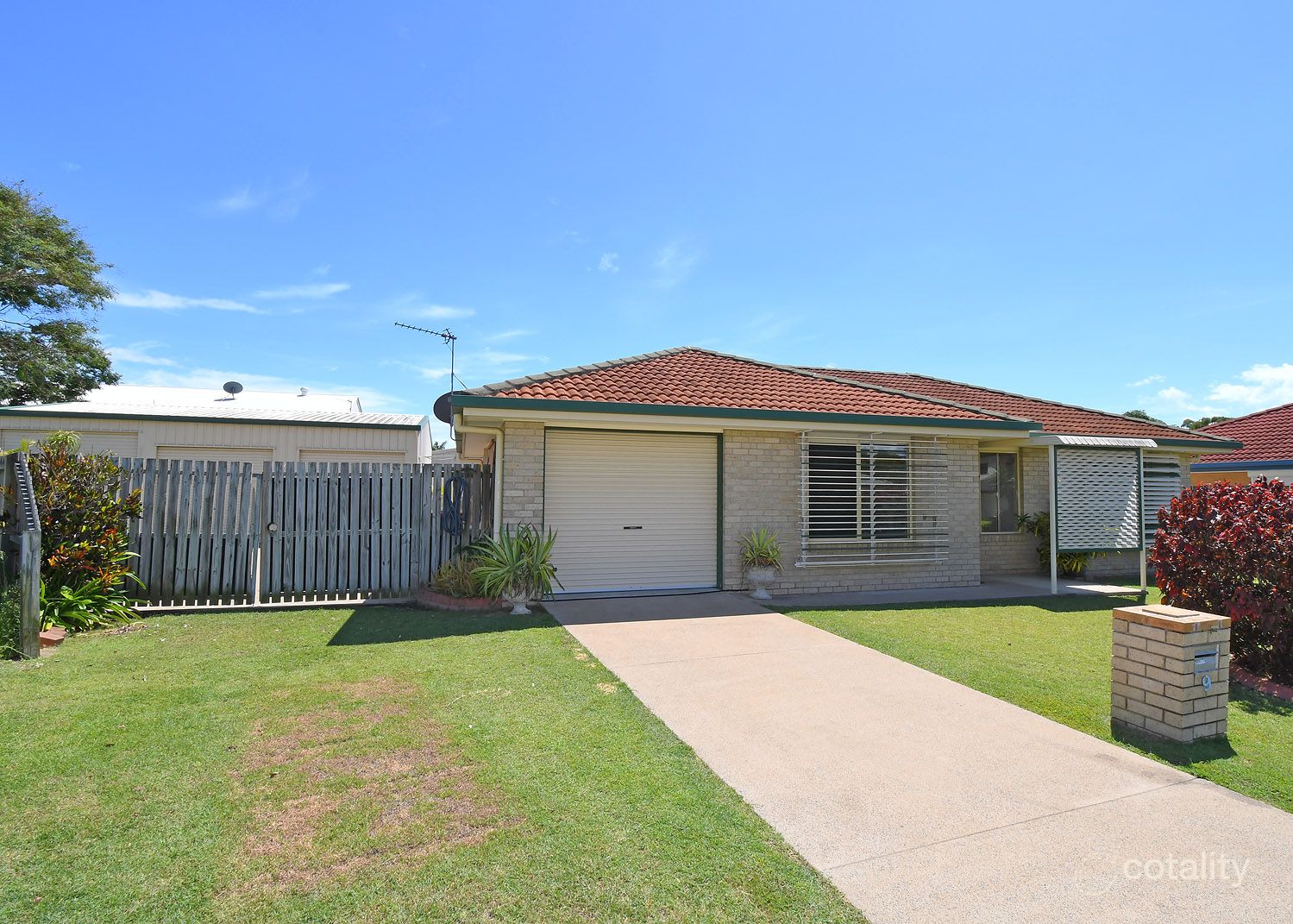 9 Wyuna Ct, Urangan, QLD 4655