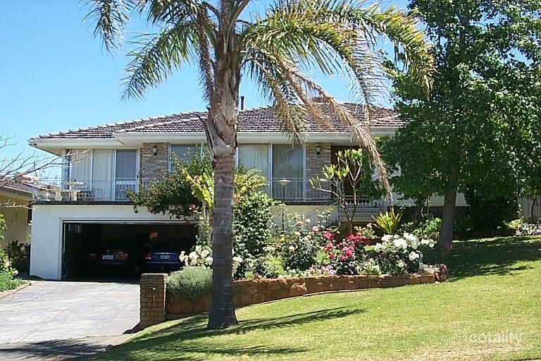 71 Sydenham Rd, Doubleview, WA 6018