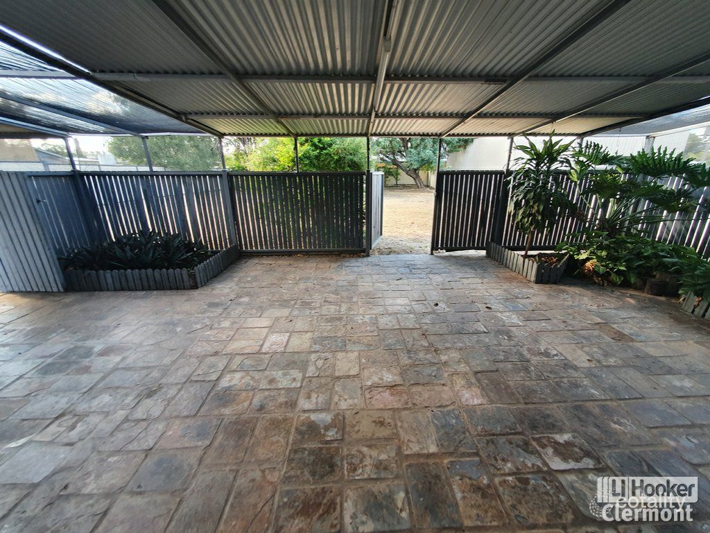 24 Box St, Clermont, QLD 4721
