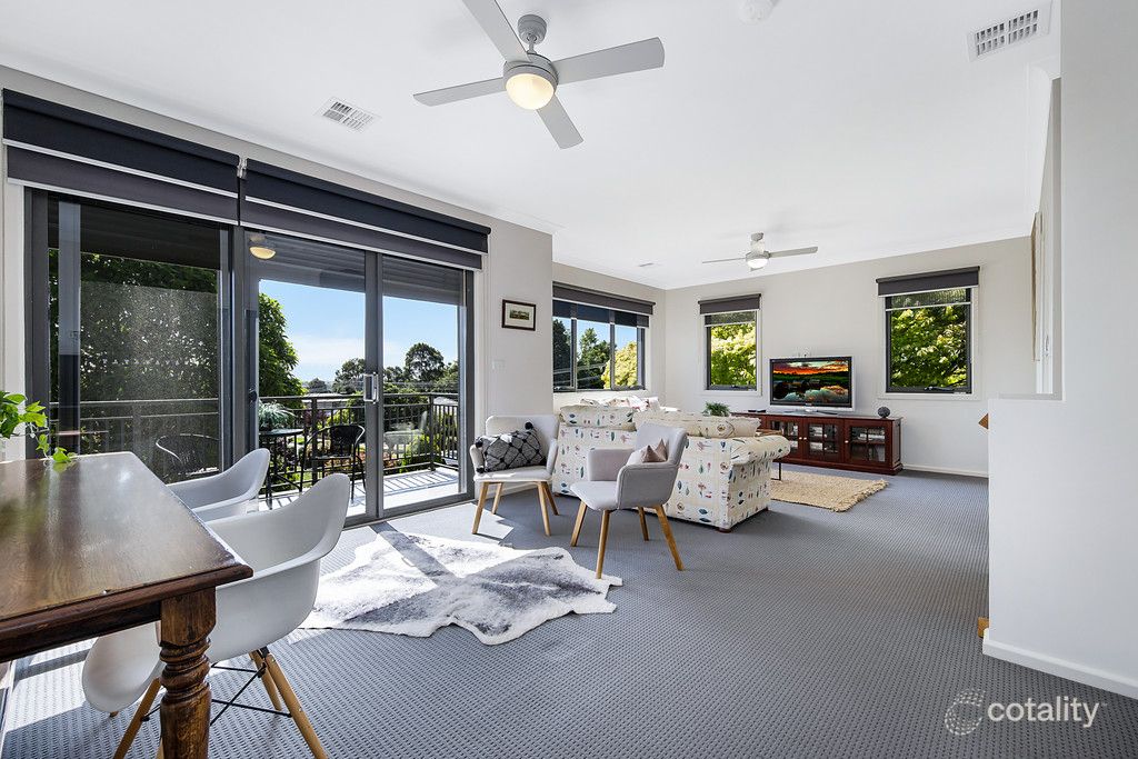 22 Lynden Gr, Mount Waverley, VIC 3149