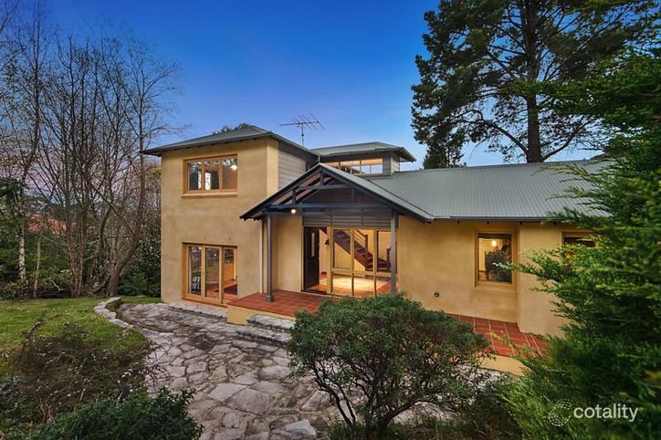 37-39 Kurrawang St, Leura, NSW 2780