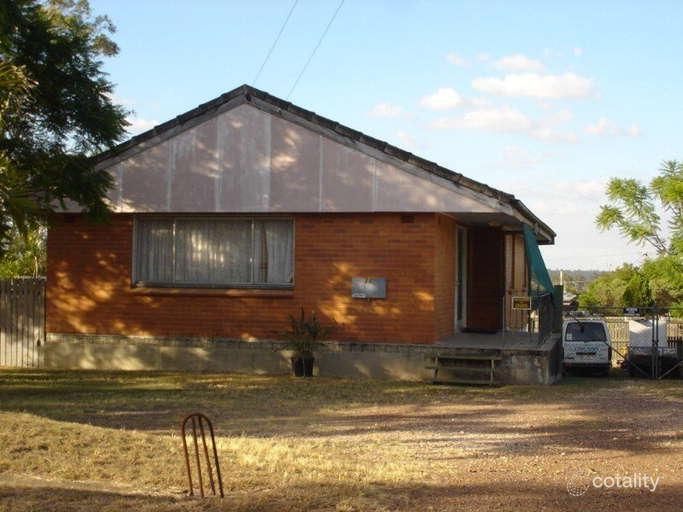 68 Diamond St, Riverview, QLD 4303