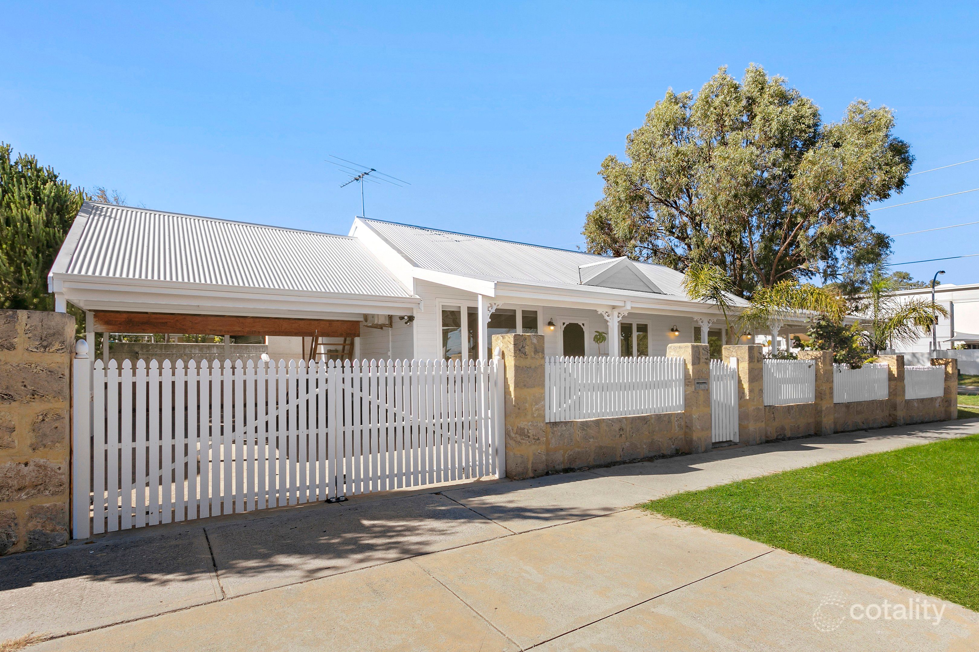 60a Stevens St, Fremantle, WA 6160