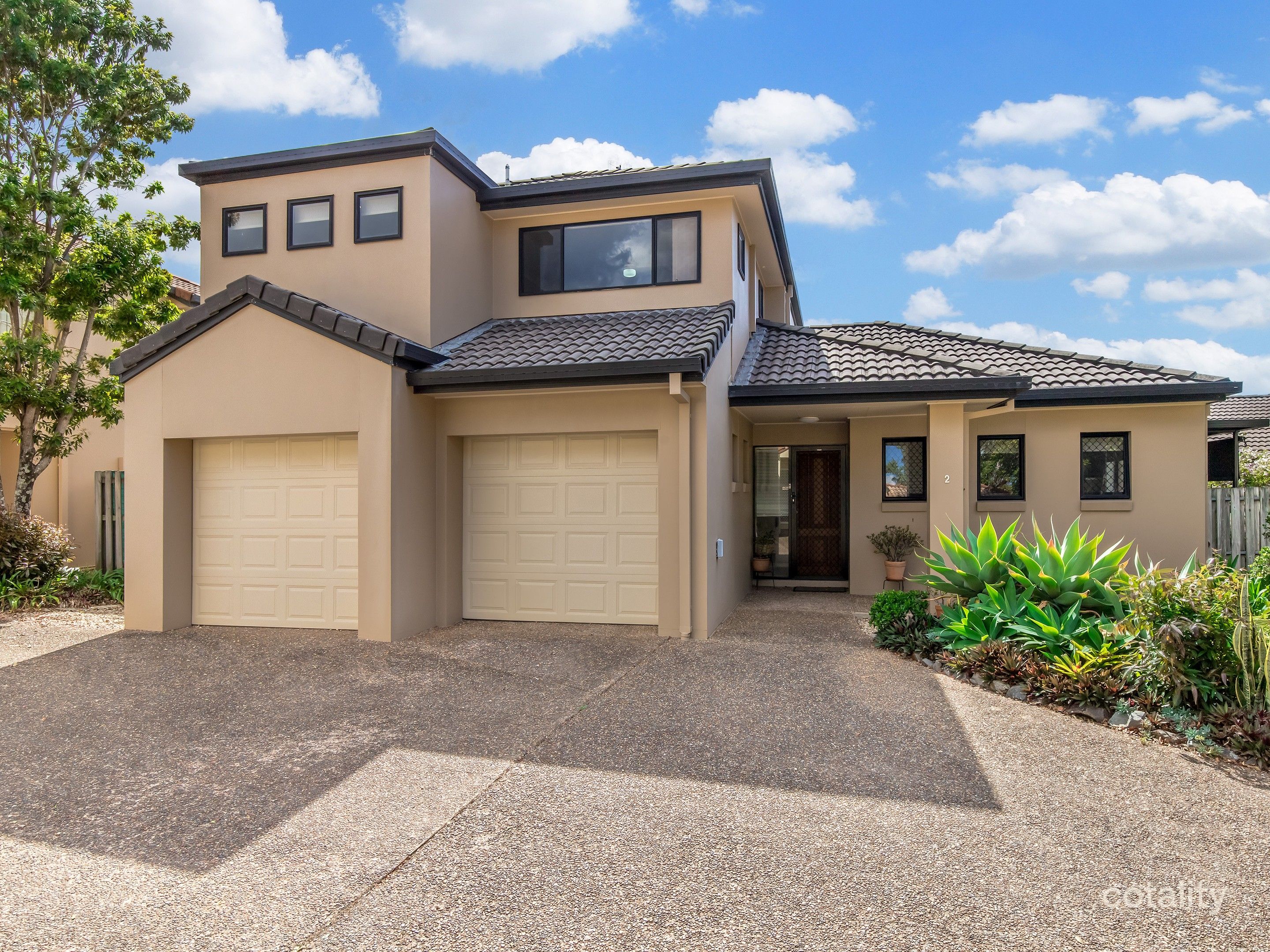 2/58 Inwood Cct, Merrimac, QLD 4226