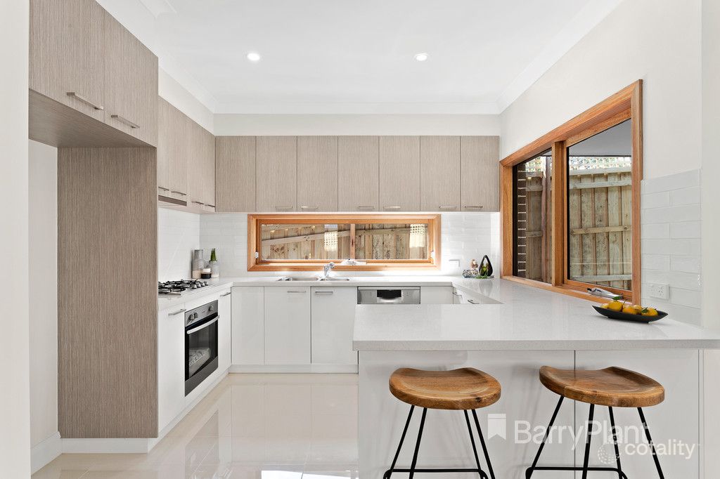 14 David Dr, Mooroolbark, VIC 3138