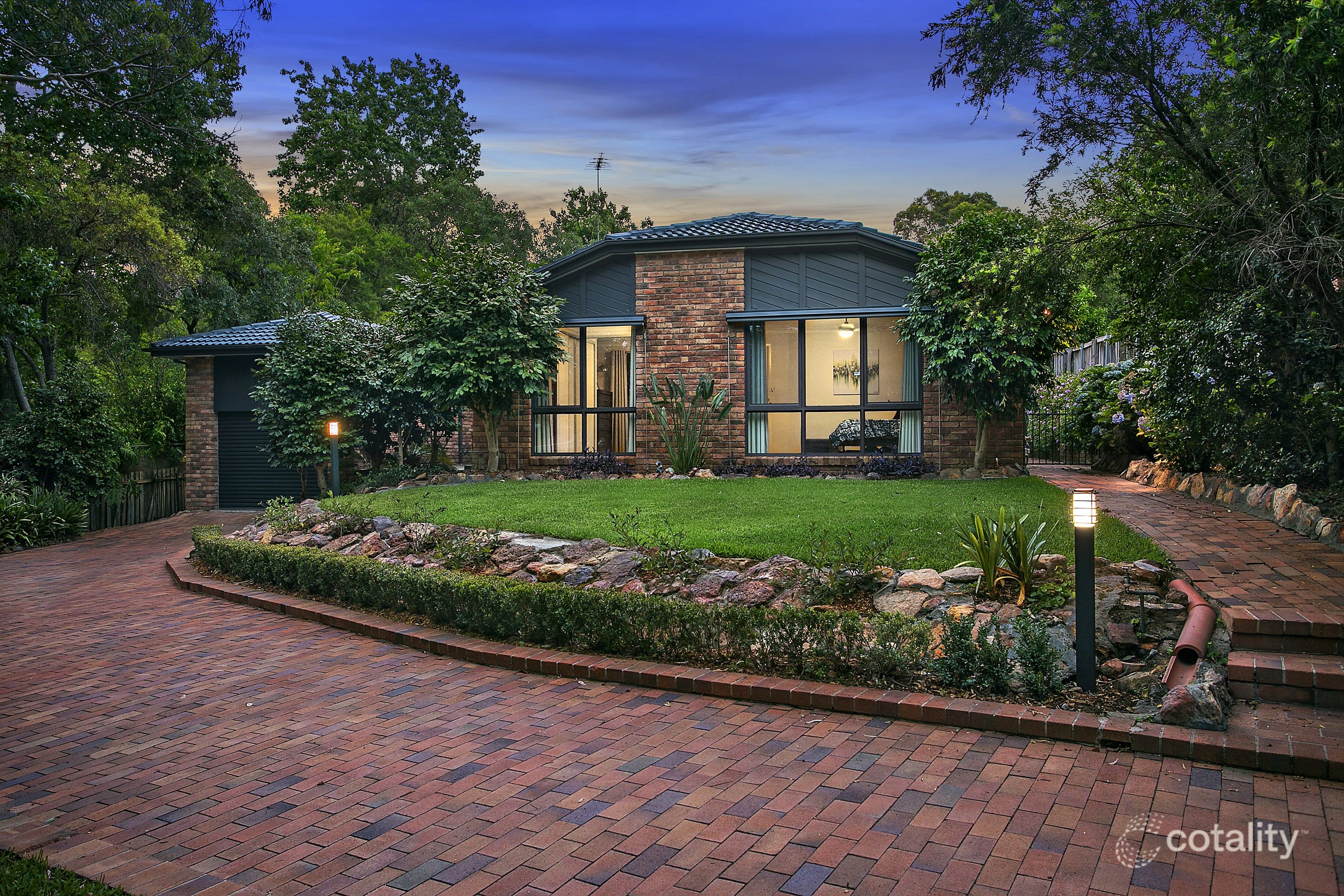 11 Glenwood Way, Castle Hill, NSW 2154