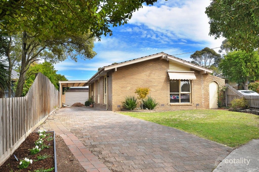 8 Banksia Ct, Wheelers Hill, VIC 3150