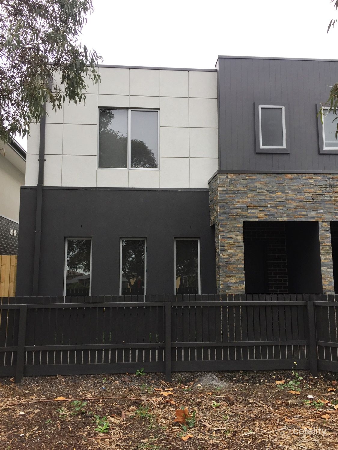 2/70 Banchory Ave, Hillside, VIC 3037