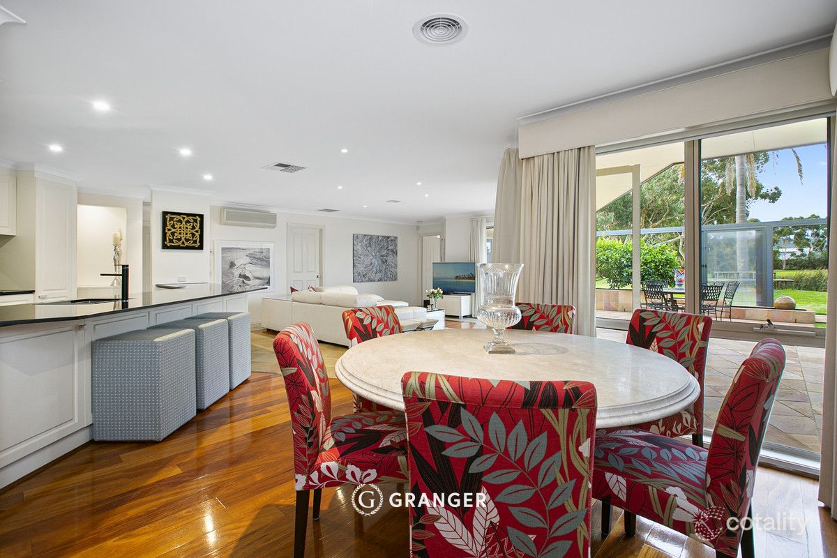 63 Palm Tree Dr, Safety Beach, VIC 3936