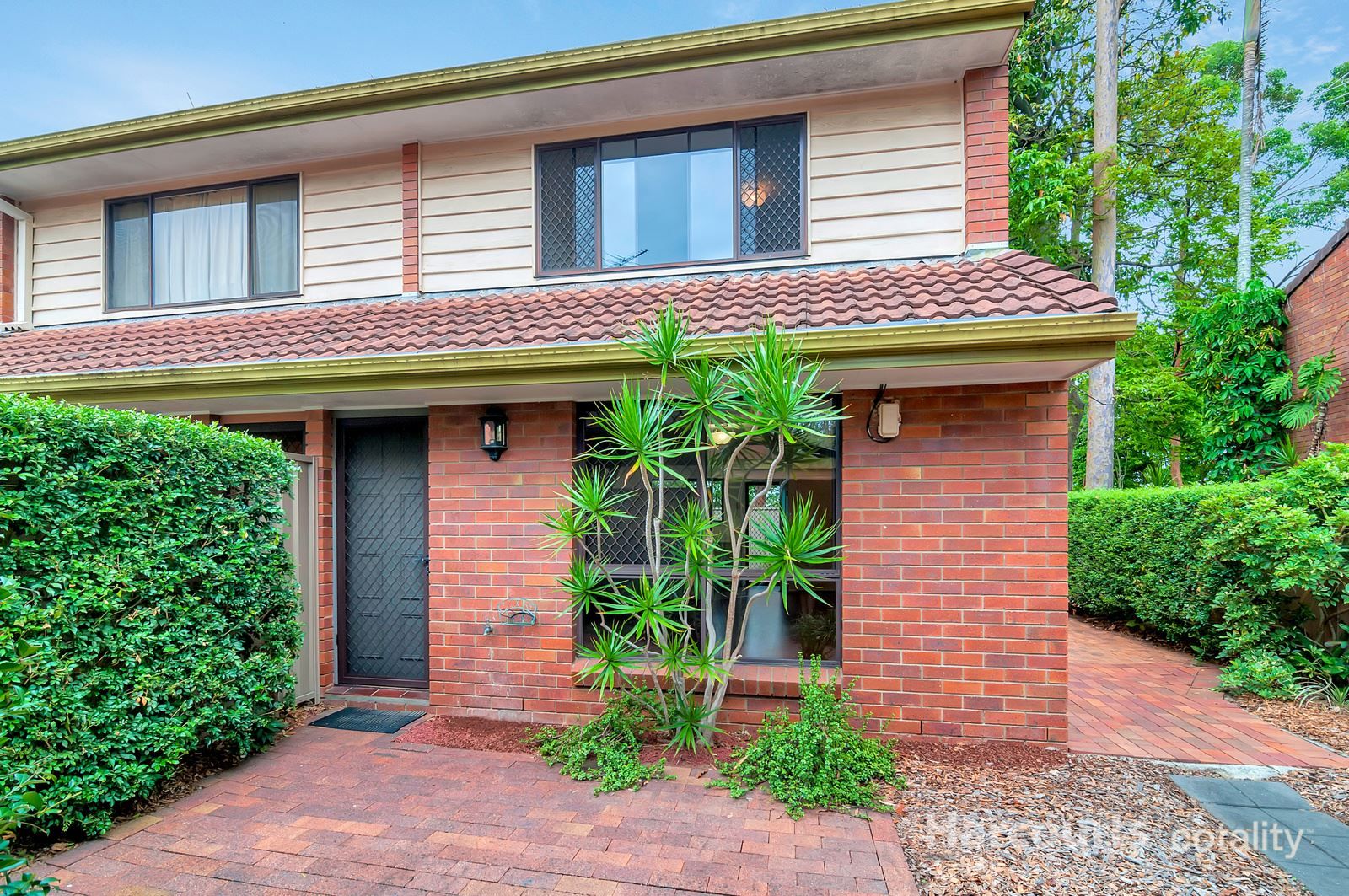 31/127 Barbaralla Dr, Springwood, QLD 4127