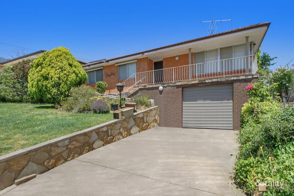 4 Corin Pl, Crestwood, NSW 2620