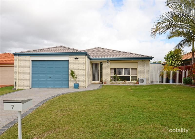 7 Brooke Ct, Torquay, QLD 4655
