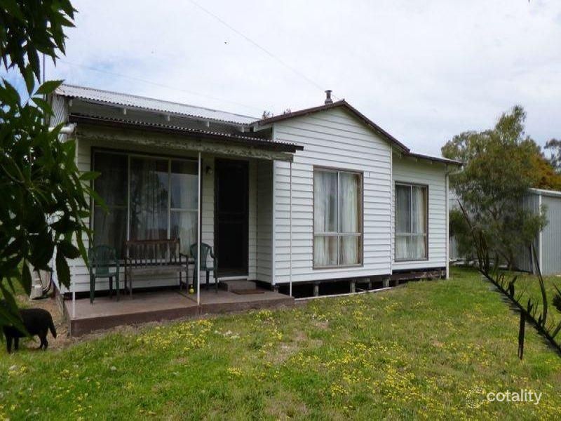 831 Powers Creek Rd, Edenhope, VIC 3318