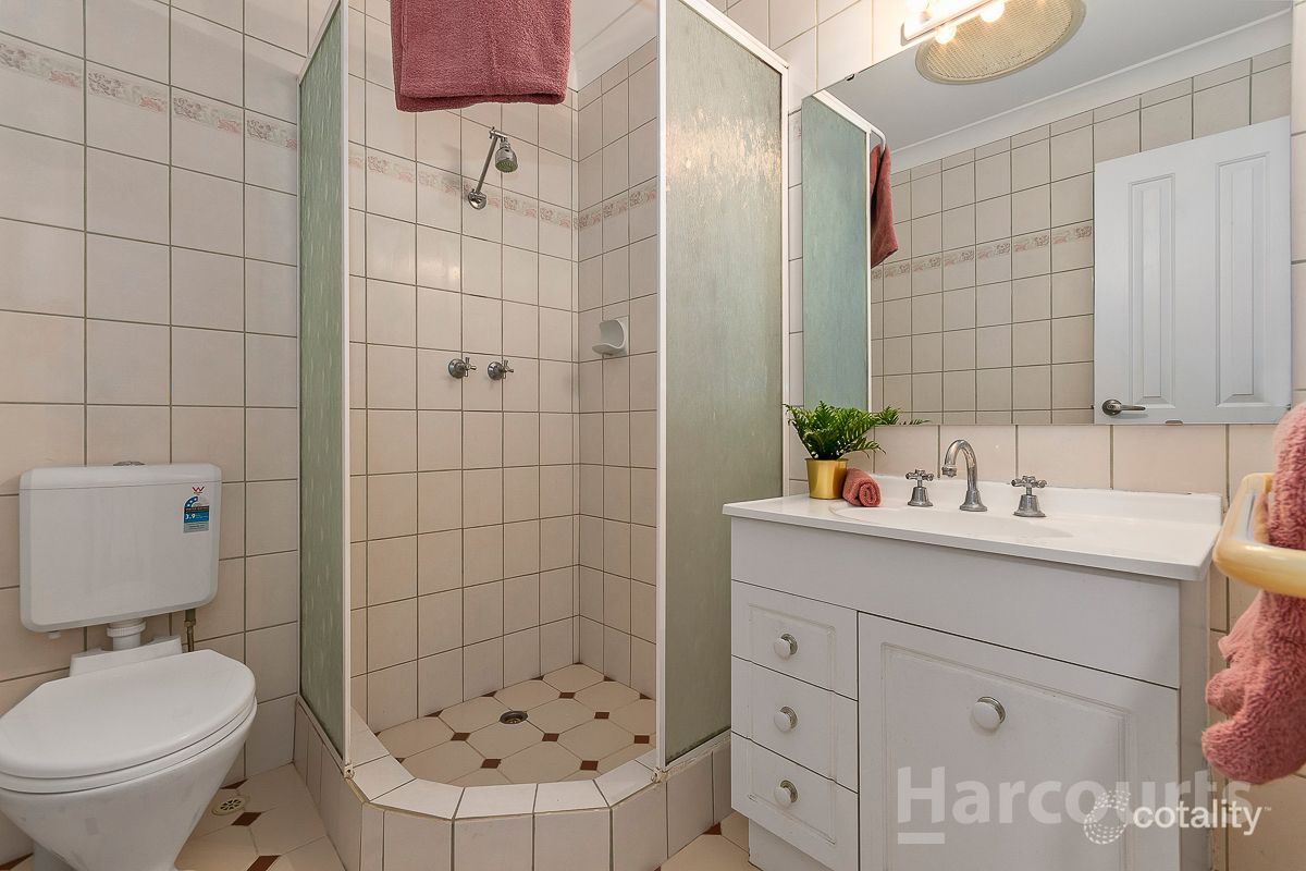 29 Gibbs Rd, Nowergup, WA 6032