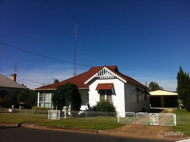 39 Pitt St, Singleton, NSW 2330