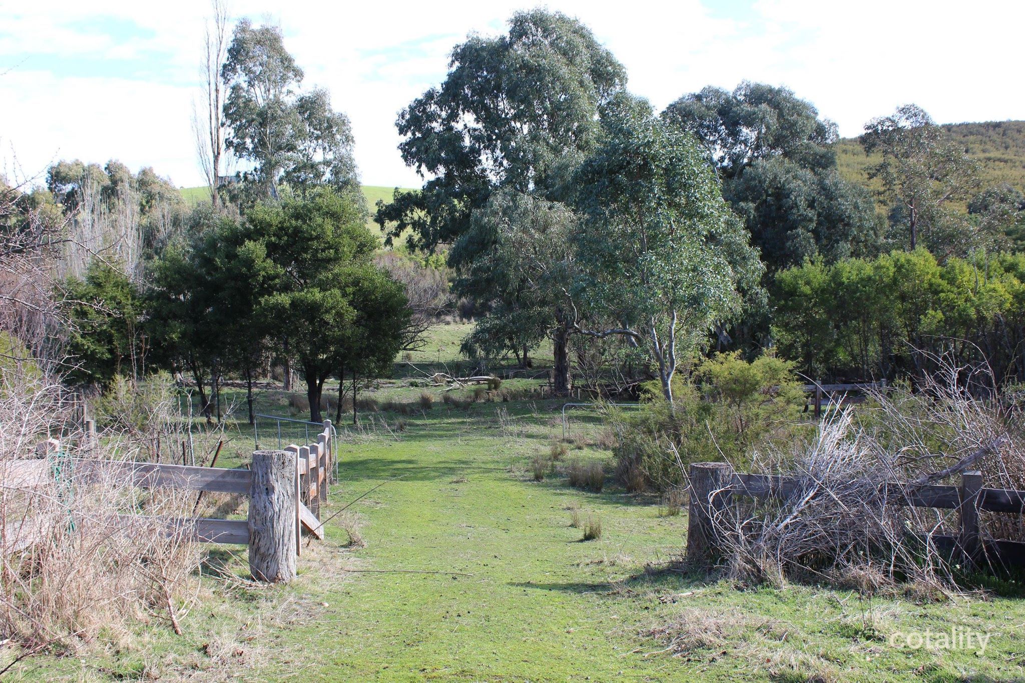 2319 Heidelberg-Kinglake Rd, St Andrews, VIC 3761