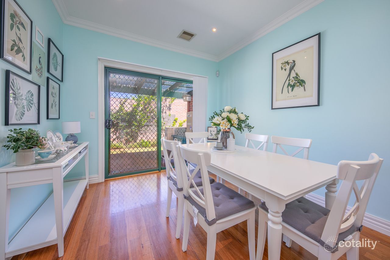 2/8 Howey St, Gisborne, VIC 3437