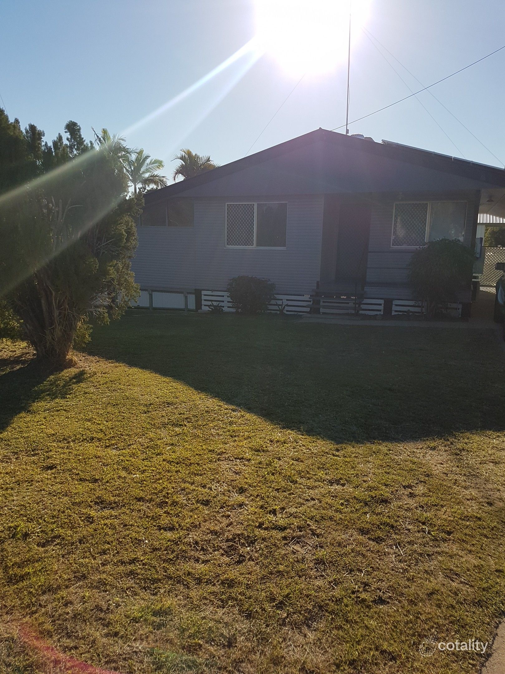 11 Stephenson St, Moura, QLD 4718