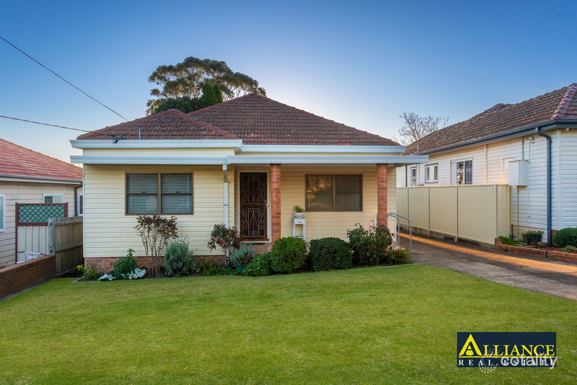 24 Malvern St, Panania, NSW 2213
