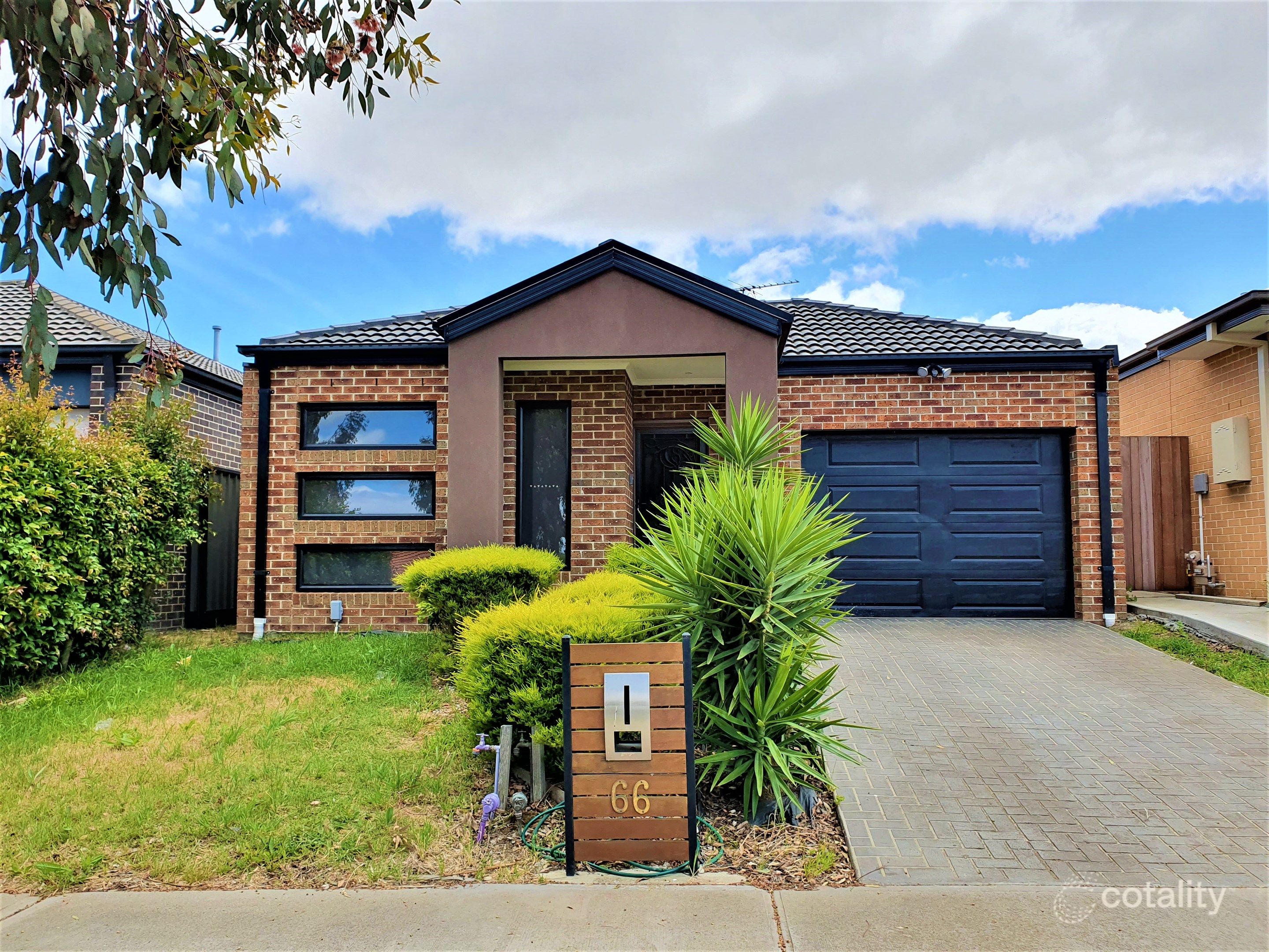 66 Charteris Dr, Craigieburn, VIC 3064