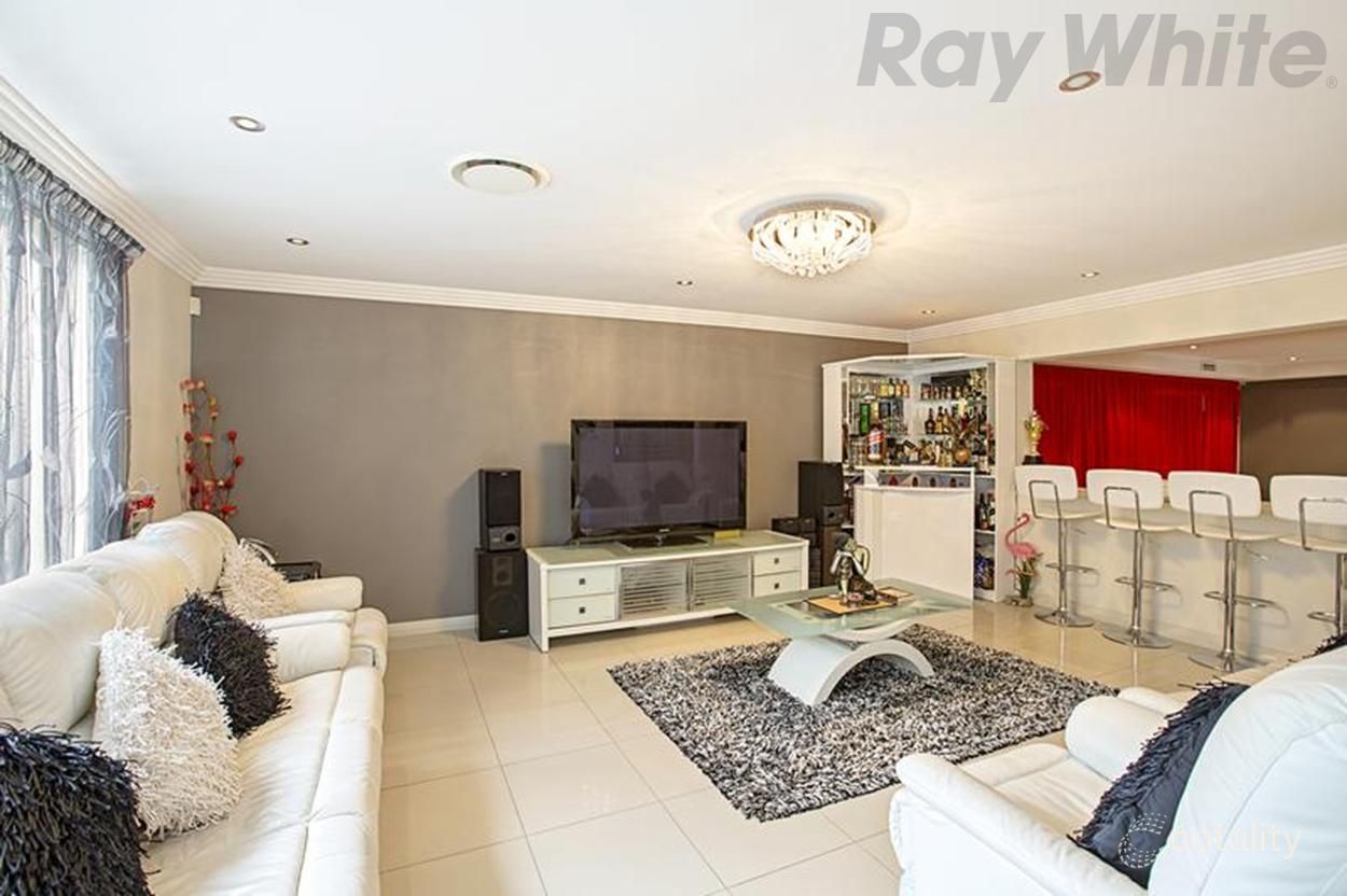 4 Pontville Cl, West Hoxton, NSW 2171