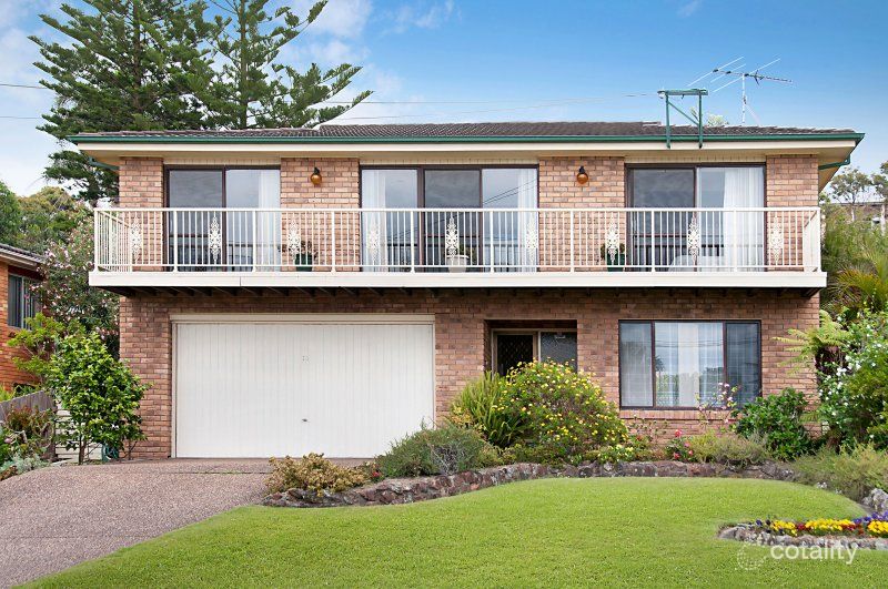 14 New St, Caves Beach, NSW 2281