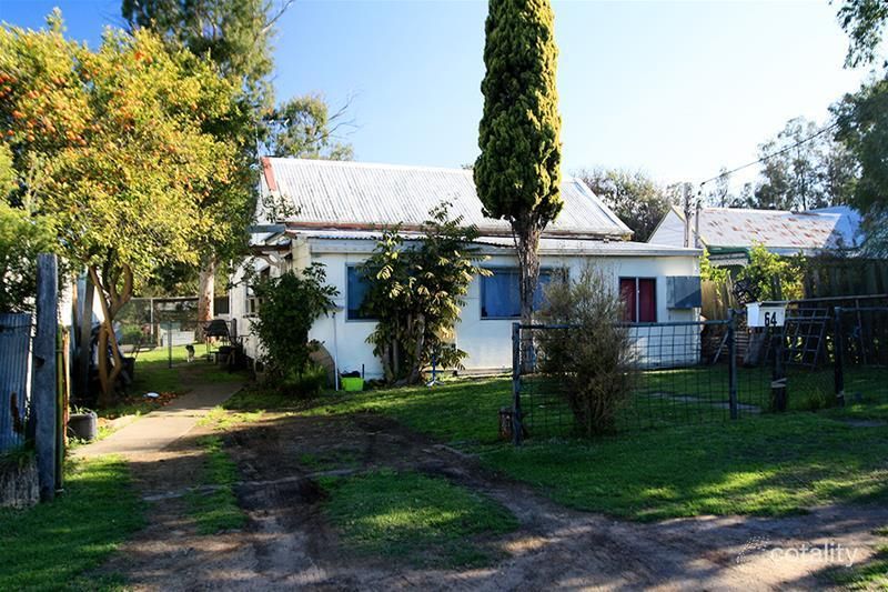 64 Kent St, Greta, NSW 2334