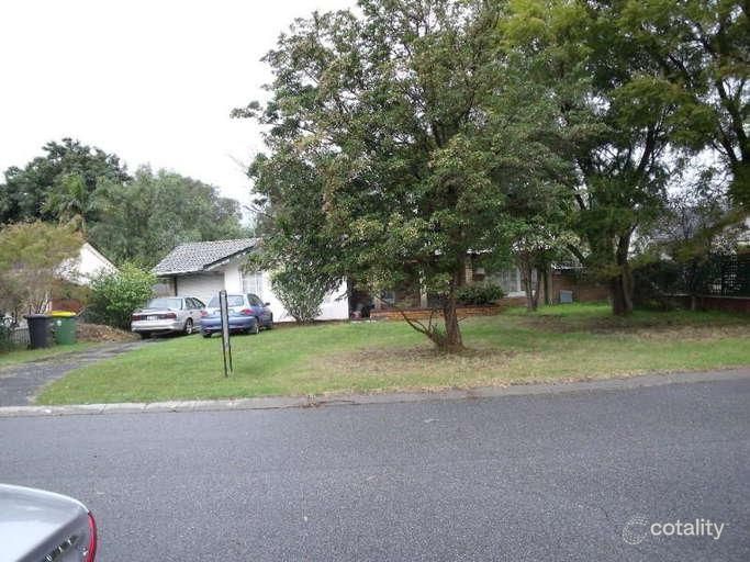 38 Waratah Dr, Camillo, WA 6111