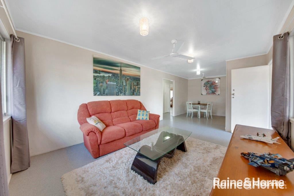 63 Squire St, Toolooa, QLD 4680