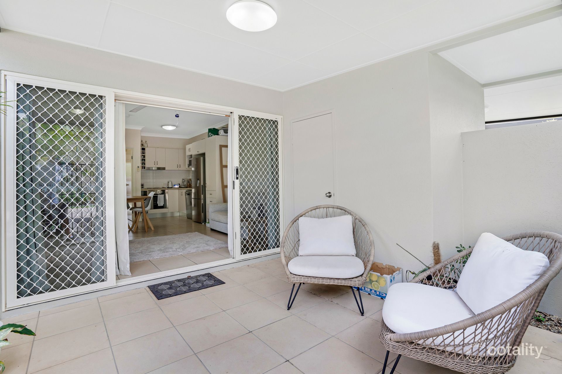 1-13 Ernest St, Redlynch, QLD 4870